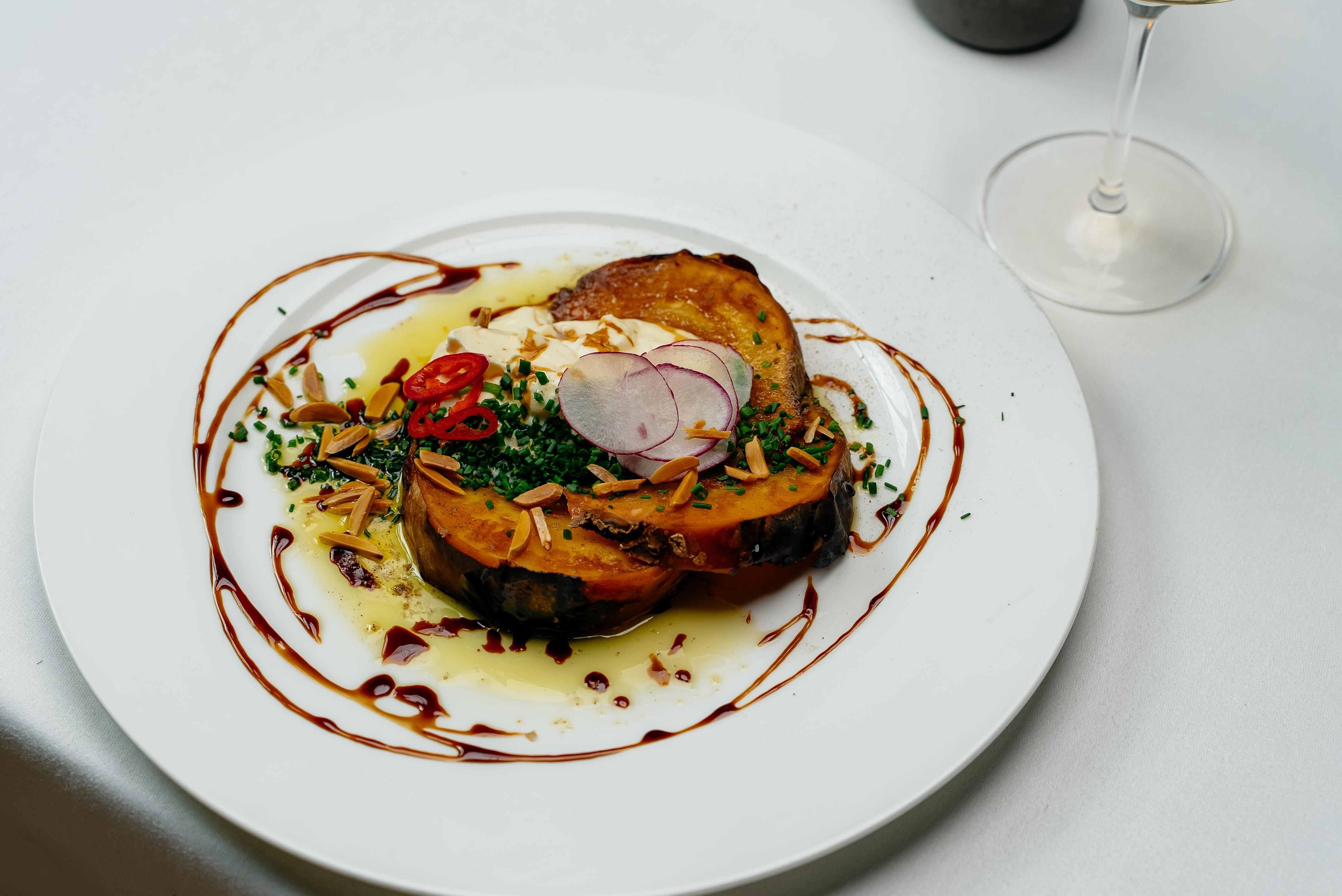 Precise Resort Bad Saarow Exterior foto Aubergine with goat's cheese